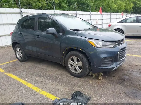 KL7CJLSB5MB311845 2021 CHEVROLET TRAX - Image 1