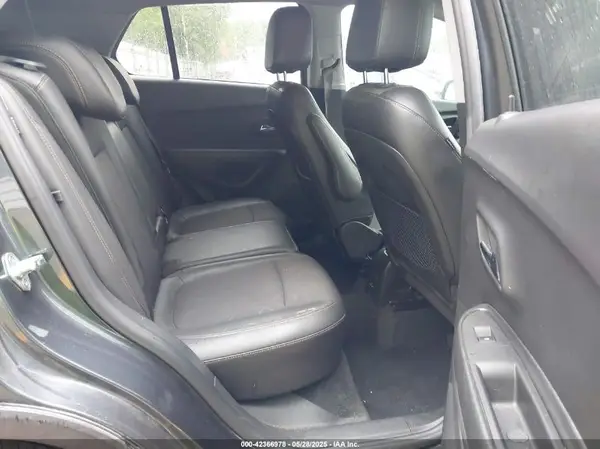 KL7CJLSB5MB311845 2021 CHEVROLET TRAX - Image 8