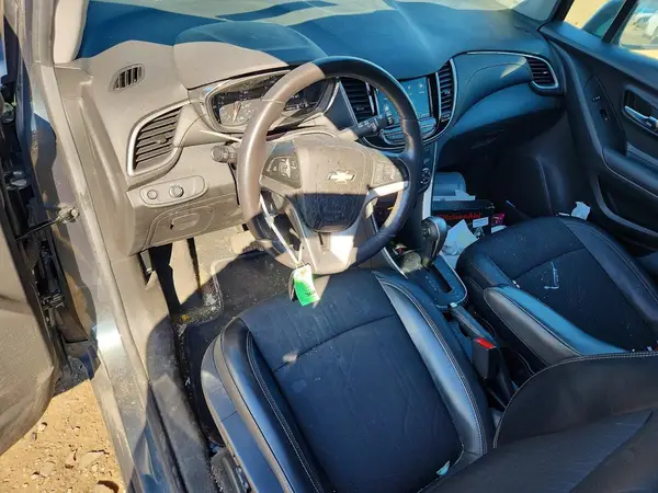 KL7CJLSB5MB323610 2021 CHEVROLET TRAX - Image 8
