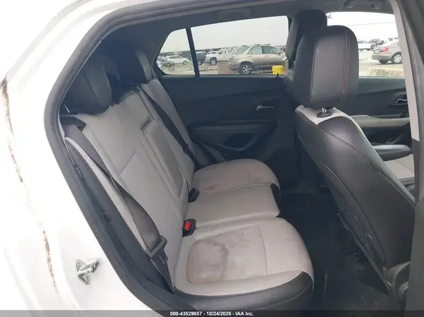 KL7CJLSB5MB328936 2021 CHEVROLET TRAX - Image 8