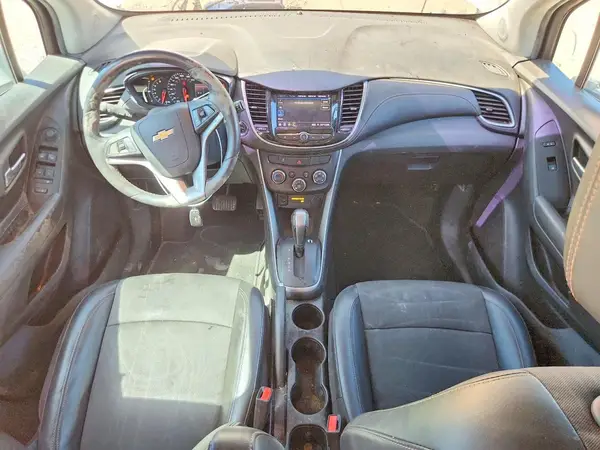 KL7CJLSB5MB338592 2021 CHEVROLET TRAX - Image 8
