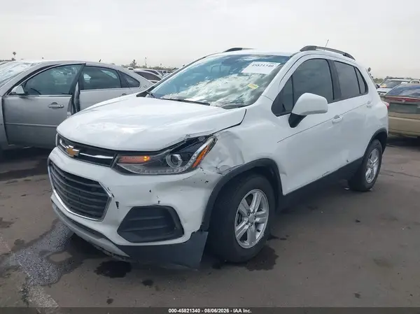 KL7CJLSB5MB341041 2021 CHEVROLET TRAX - Image 2