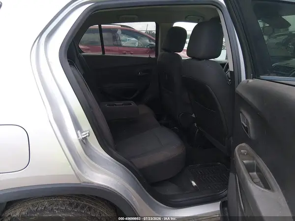 KL7CJLSB6GB588248 2016 CHEVROLET TRAX - Image 8