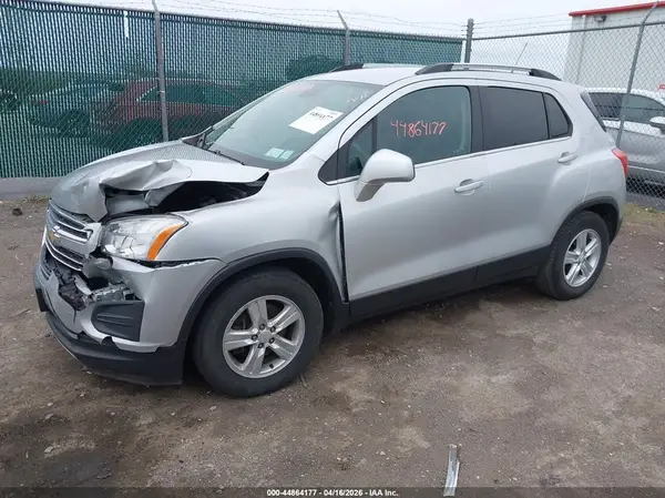 KL7CJLSB6GB611138 2016 CHEVROLET TRAX - Image 2