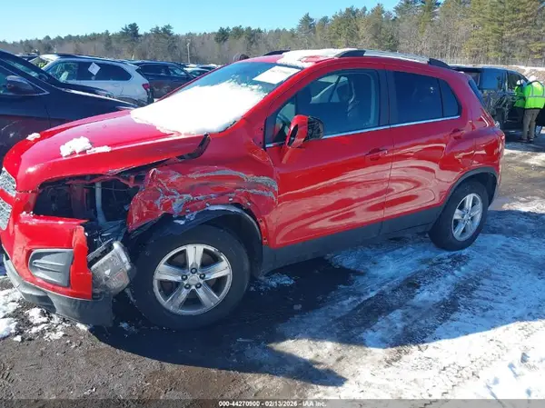 KL7CJLSB6GB659948 2016 CHEVROLET TRAX - Image 2