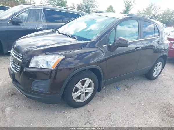 KL7CJLSB6GB702183 2016 CHEVROLET TRAX - Image 2