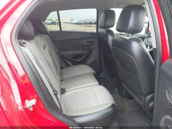 KL7CJLSB6GB755689 2016 CHEVROLET TRAX - Image 8