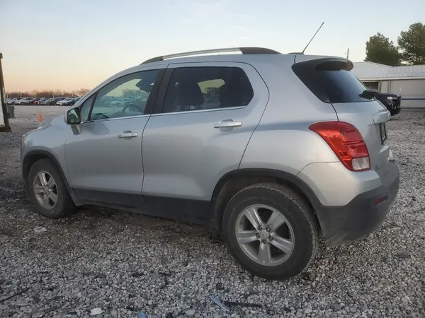 KL7CJLSB6GB762626 2016 CHEVROLET TRAX - Image 2