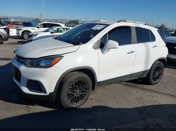 KL7CJLSB6HB088558 2017 CHEVROLET TRAX - Image 2