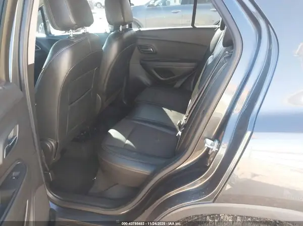 KL7CJLSB6HB089838 2017 CHEVROLET TRAX - Image 8
