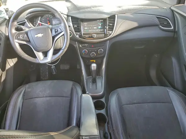 KL7CJLSB6HB098801 2017 CHEVROLET TRAX - Image 8
