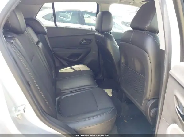 KL7CJLSB6HB166935 2017 CHEVROLET TRAX - Image 8