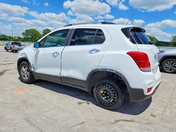 KL7CJLSB6HB182228 2017 CHEVROLET TRAX - Image 2