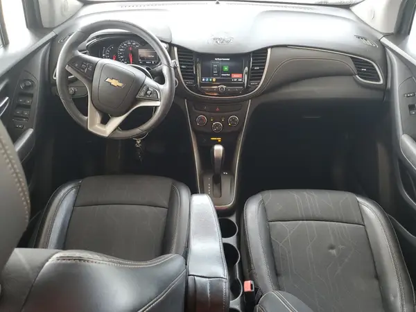 KL7CJLSB6JB520443 2018 CHEVROLET TRAX - Image 8