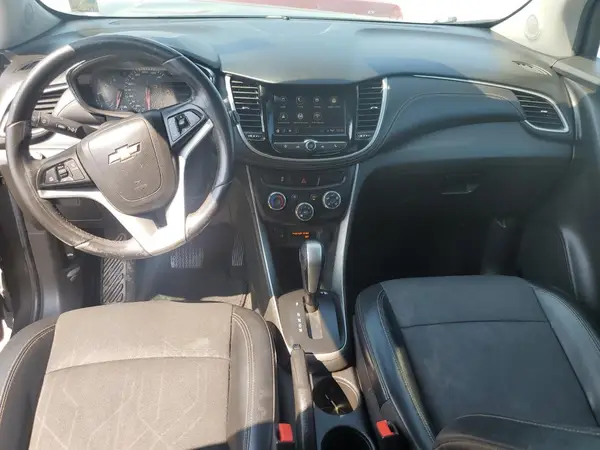 KL7CJLSB6JB580996 2018 CHEVROLET TRAX - Image 8