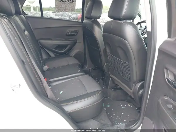 KL7CJLSB6JB581307 2018 CHEVROLET TRAX - Image 8