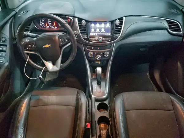 KL7CJLSB6JB674568 2018 CHEVROLET TRAX - Image 8