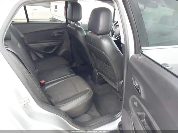 KL7CJLSB6JB676868 2018 CHEVROLET TRAX - Image 8