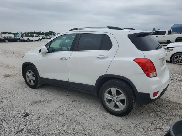 KL7CJLSB6JB678264 2018 CHEVROLET TRAX - Image 2
