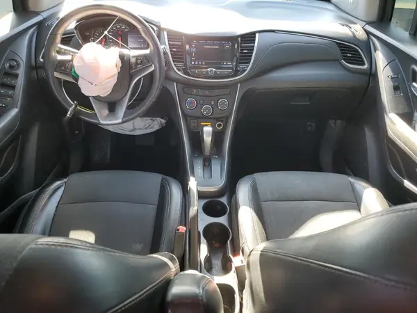 KL7CJLSB6JB692164 2018 CHEVROLET TRAX - Image 8