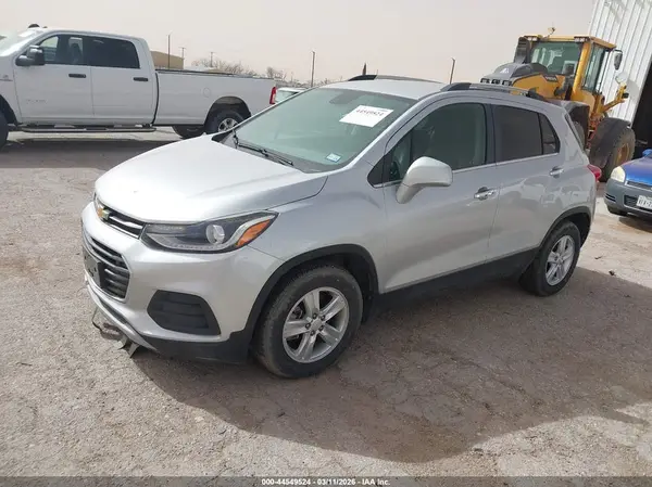 KL7CJLSB6JB693444 2018 CHEVROLET TRAX - Image 2