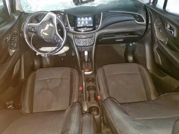 KL7CJLSB6JB707021 2018 CHEVROLET TRAX - Image 8