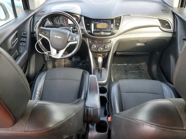 KL7CJLSB6JB719766 2018 CHEVROLET TRAX - Image 8