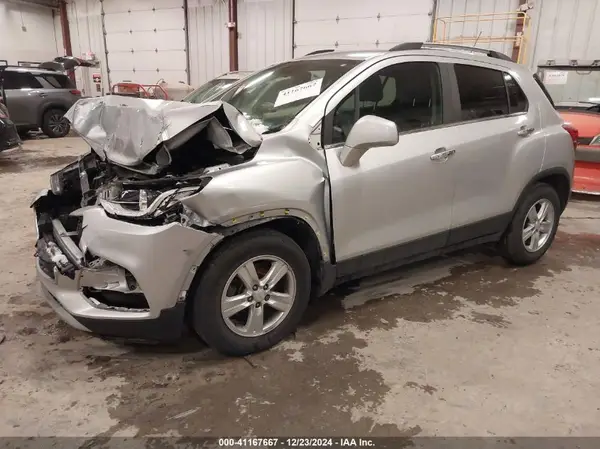 KL7CJLSB6JB728001 2018 CHEVROLET TRAX - Image 2