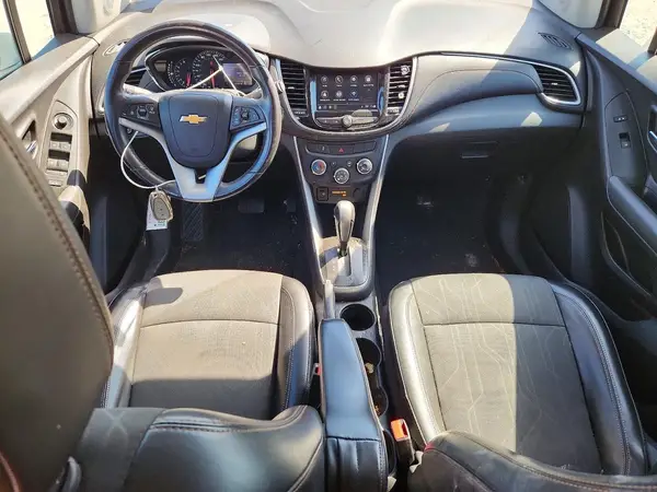 KL7CJLSB6JB728113 2018 CHEVROLET TRAX - Image 8