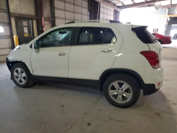 KL7CJLSB6KB795781 2019 CHEVROLET TRAX - Image 2