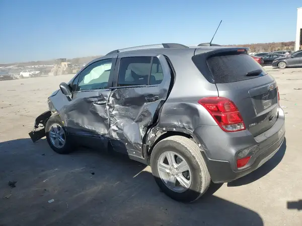 KL7CJLSB6KB799457 2019 CHEVROLET TRAX - Image 2