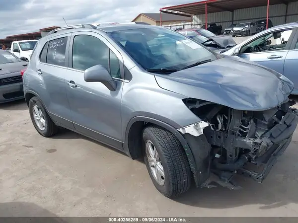 KL7CJLSB6KB802857 2019 CHEVROLET TRAX - Image 1