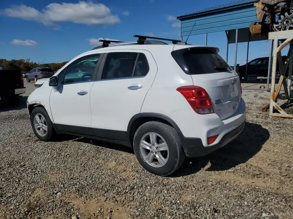 KL7CJLSB6KB883357 2019 CHEVROLET TRAX - Image 2