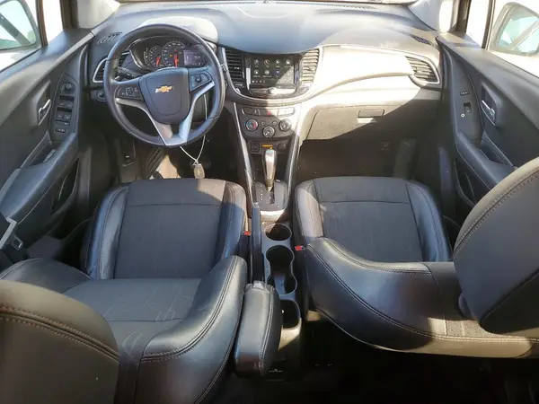 KL7CJLSB6KB892883 2019 CHEVROLET TRAX - Image 8