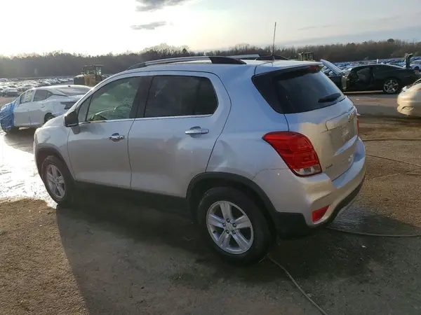 KL7CJLSB6KB895914 2019 CHEVROLET TRAX - Image 2