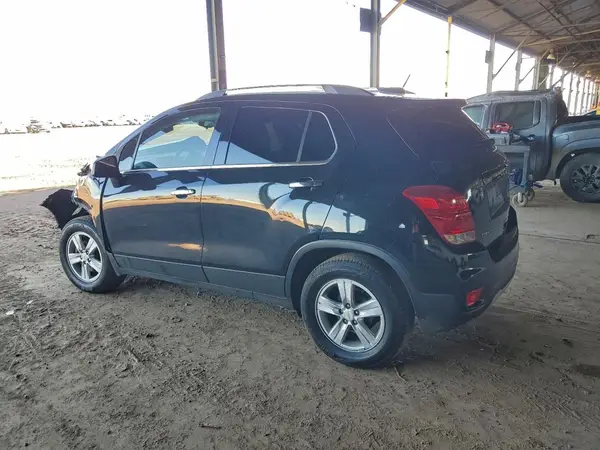 KL7CJLSB6KB903199 2019 CHEVROLET TRAX - Image 2