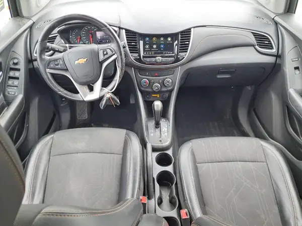 KL7CJLSB6KB911030 2019 CHEVROLET TRAX - Image 8