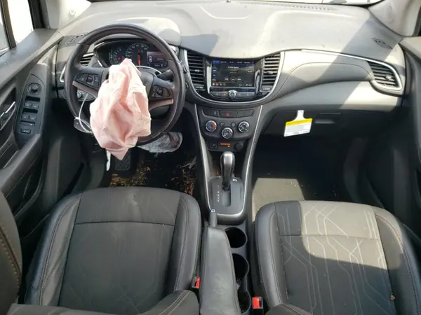 KL7CJLSB6KB918558 2019 CHEVROLET TRAX - Image 8