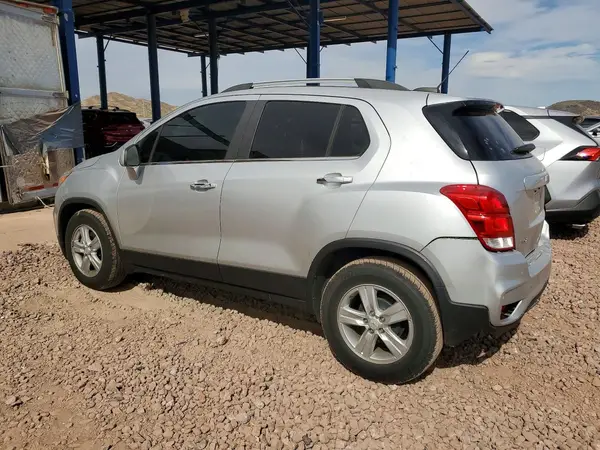 KL7CJLSB6KB960793 2019 CHEVROLET TRAX - Image 2