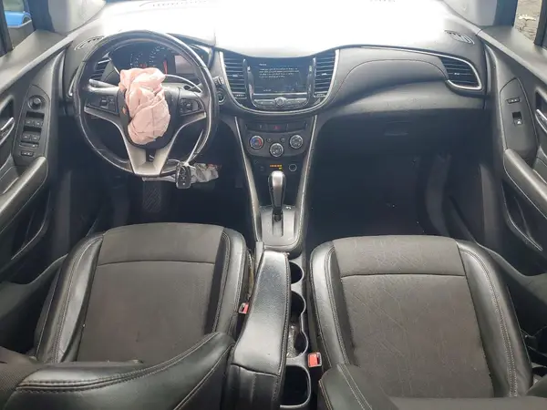 KL7CJLSB6KB960910 2019 CHEVROLET TRAX - Image 8