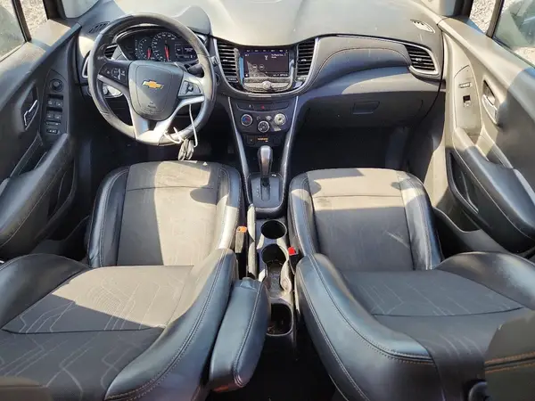 KL7CJLSB6LB005560 2020 CHEVROLET TRAX - Image 8