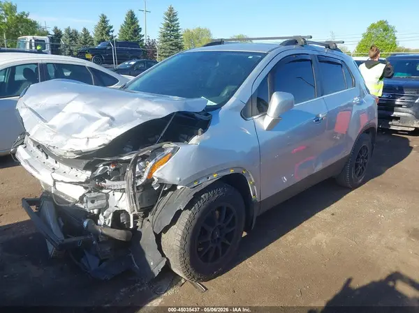 KL7CJLSB6LB007227 2020 CHEVROLET TRAX - Image 2