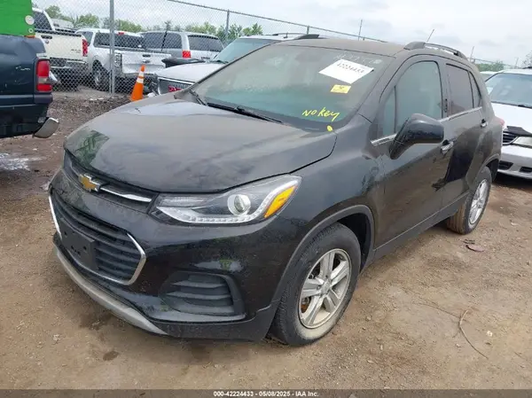 KL7CJLSB6LB007342 2020 CHEVROLET TRAX - Image 2