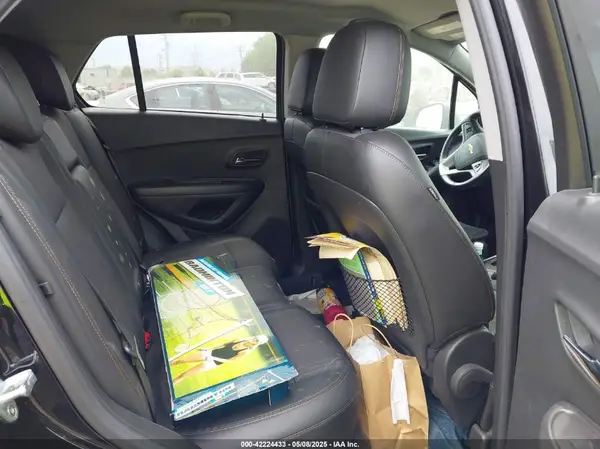 KL7CJLSB6LB007342 2020 CHEVROLET TRAX - Image 8
