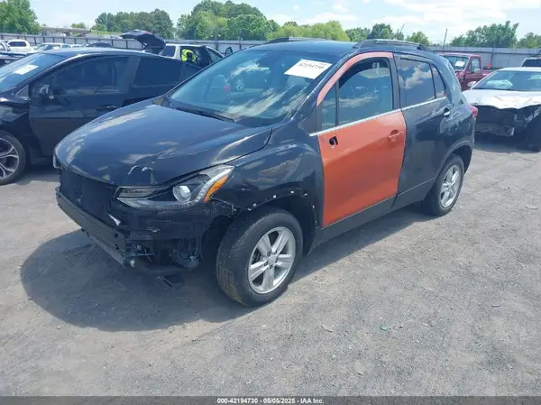KL7CJLSB6LB014470 2020 CHEVROLET TRAX - Image 2