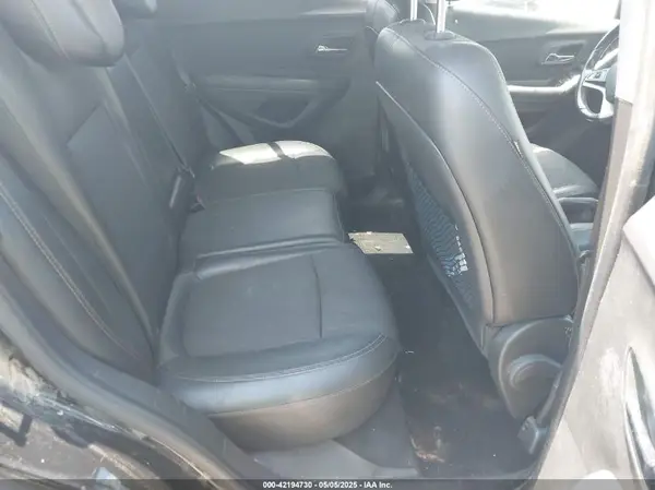 KL7CJLSB6LB014470 2020 CHEVROLET TRAX - Image 8