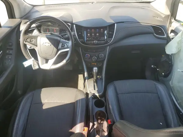 KL7CJLSB6LB017031 2020 CHEVROLET TRAX - Image 8