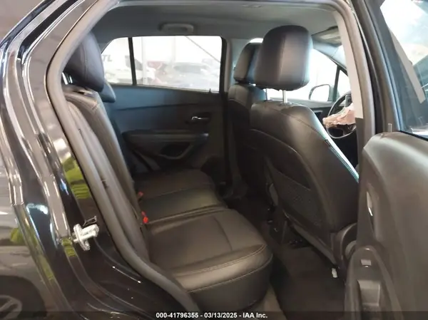 KL7CJLSB6LB018843 2020 CHEVROLET TRAX - Image 8