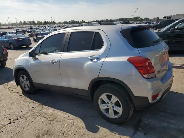 KL7CJLSB6LB028742 2020 CHEVROLET TRAX - Image 2