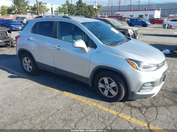 KL7CJLSB6LB039157 2020 CHEVROLET TRAX - Image 1